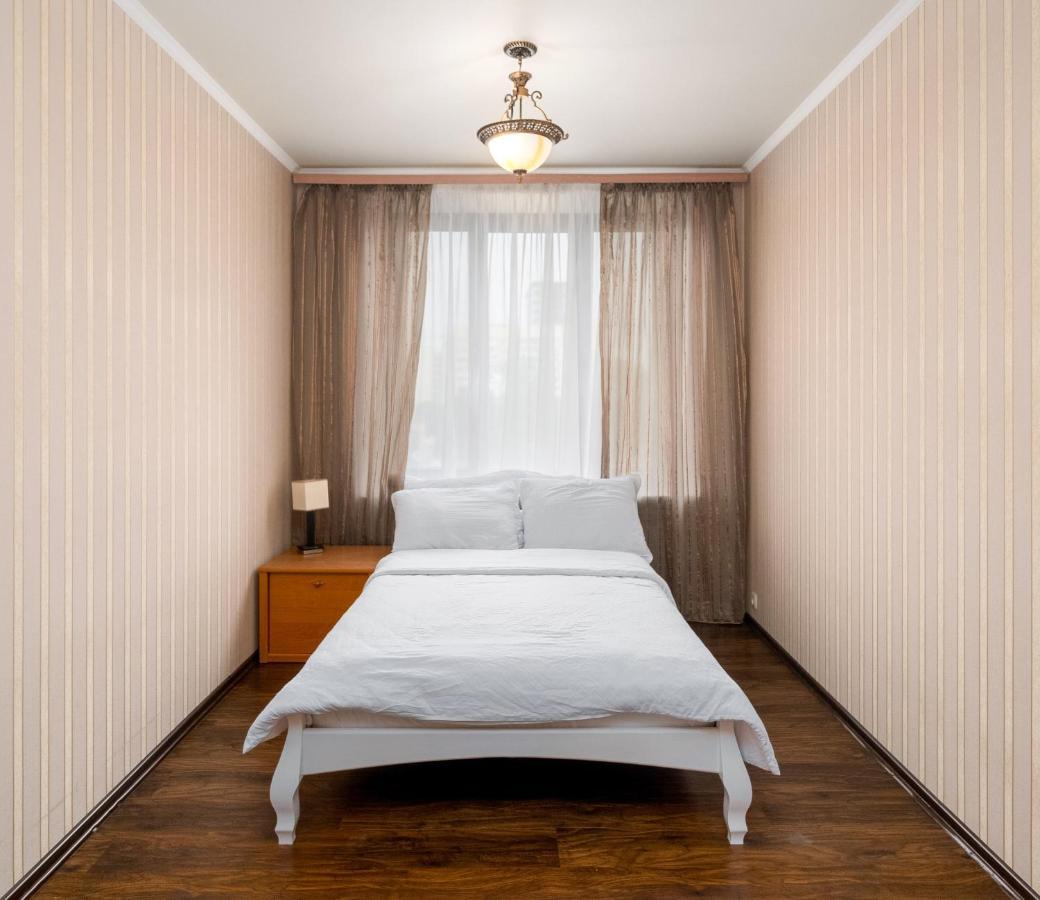 Lux Apartment Gorkiy Park Charkiw Exterior foto